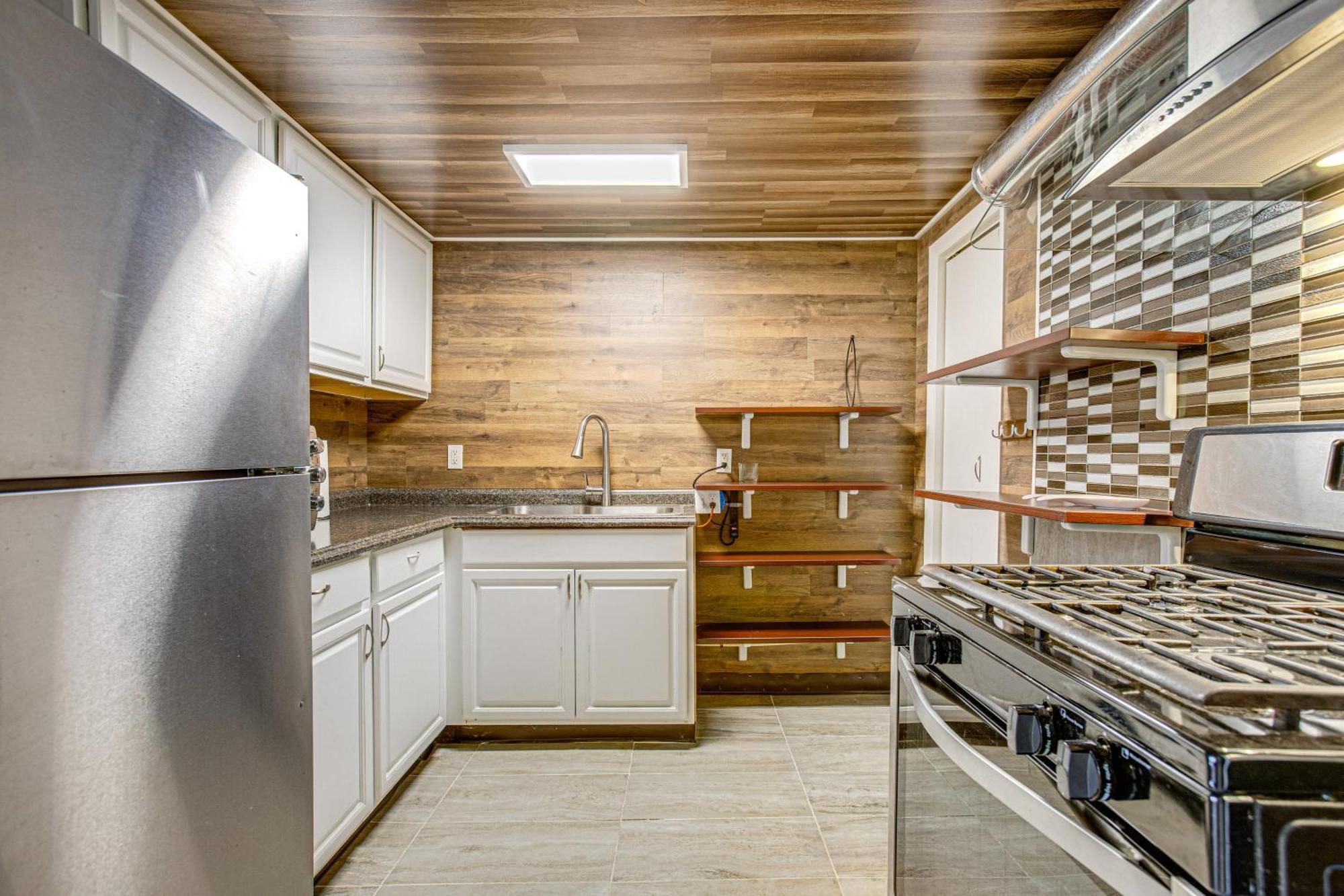 Abode 7 Mi To Downtown Denver! *